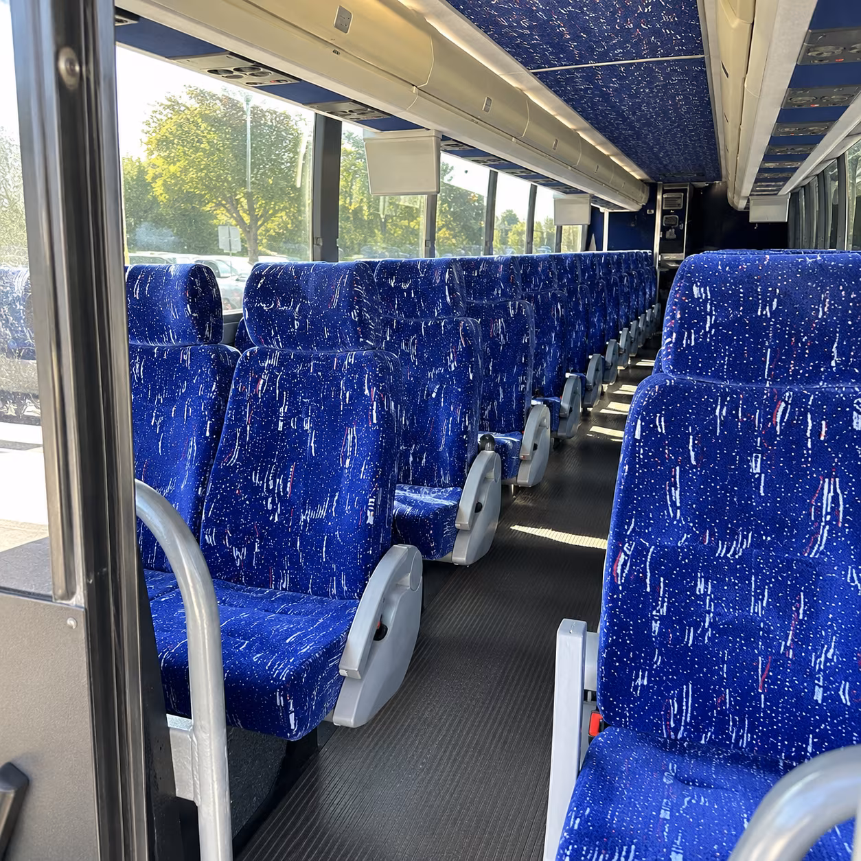 easily book transportation for your next concert or music festival 1