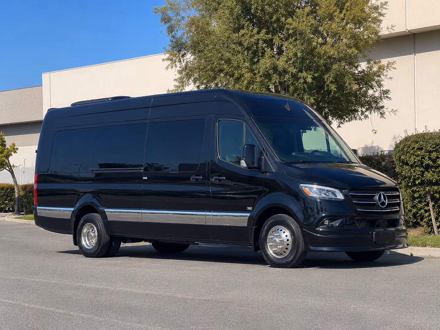 easily book transportation for your next corporate event 3